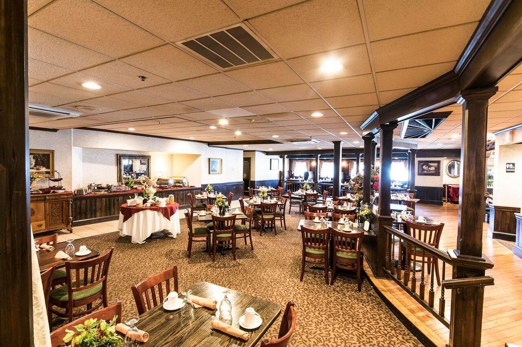The Inn At Reading Hotel & Conference Center Екстериор снимка